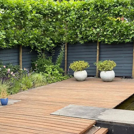 Detached With Garden Oasis * Bergschenhoek