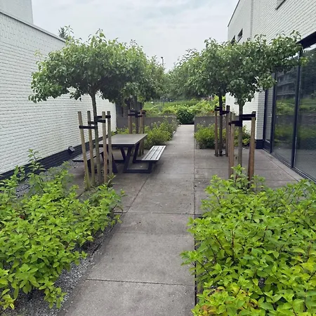 Detached With Garden Oasis Bergschenhoek